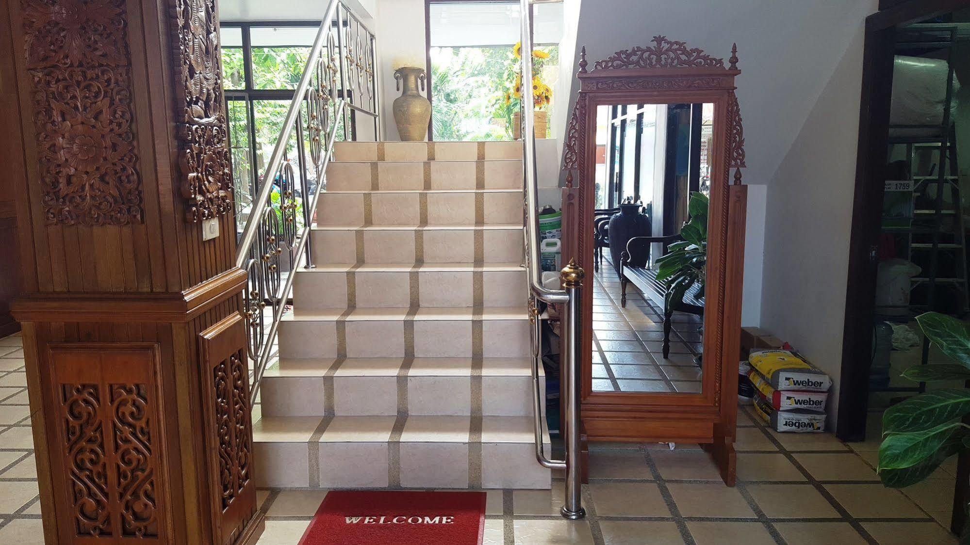 Holiday Guest House Chaweng  Exterior foto